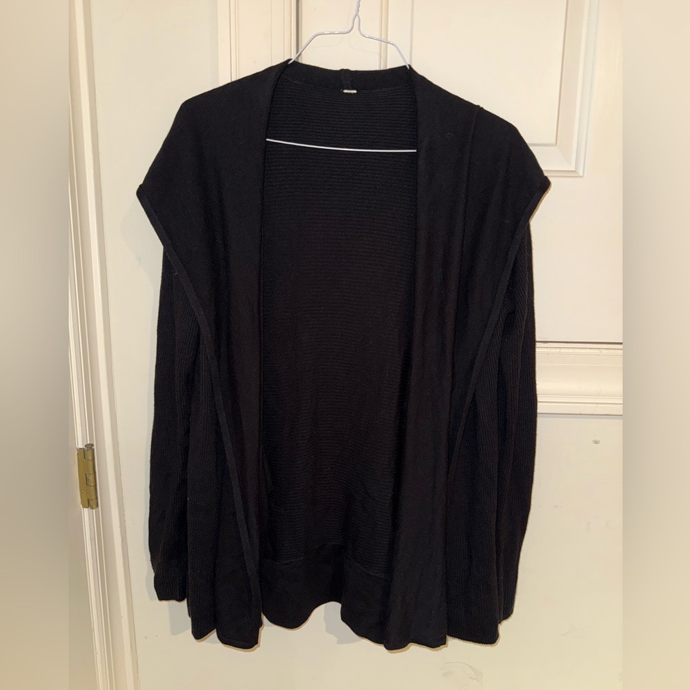 LULULEMON 5% CASHMERE CARDIGAN SIZE M - Picture 1 of 4